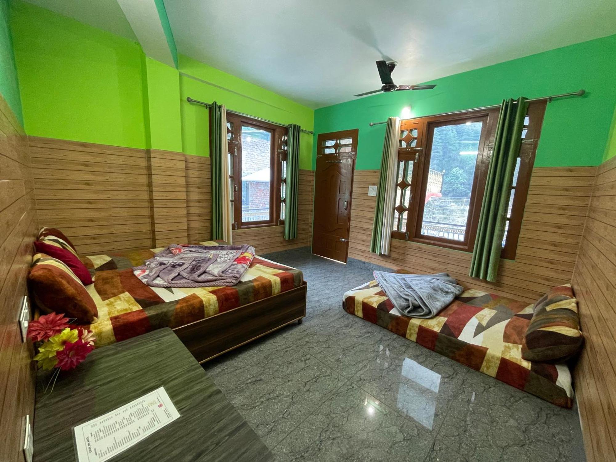 Chojh Inn Guest House Kasol Exterior foto